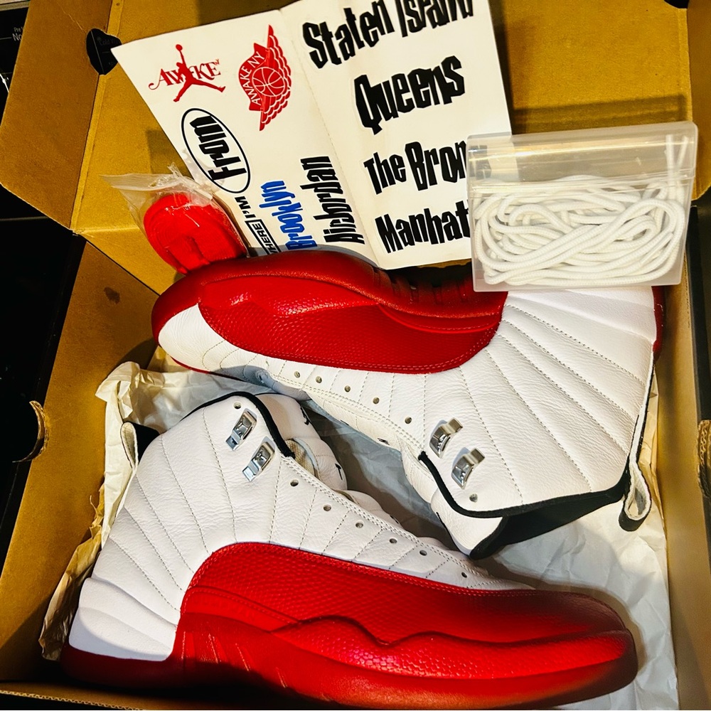 JORDAN 12 CHERRY RED size12men PRISTINE CONDITION 😁!